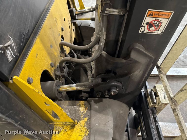 image for item MZ9393 2018 Yale GLP040 forklift