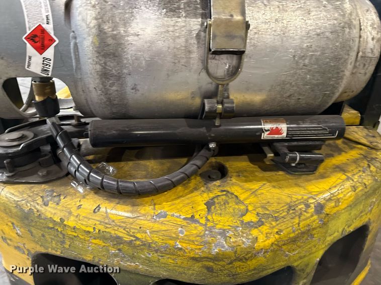 image for item MZ9393 2018 Yale GLP040 forklift