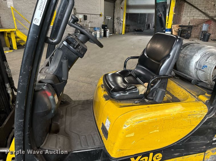 image for item MZ9393 2018 Yale GLP040 forklift