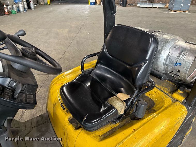 image for item MZ9393 2018 Yale GLP040 forklift