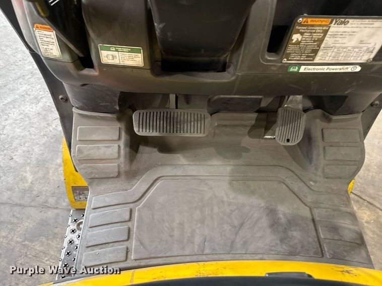 image for item MZ9393 2018 Yale GLP040 forklift