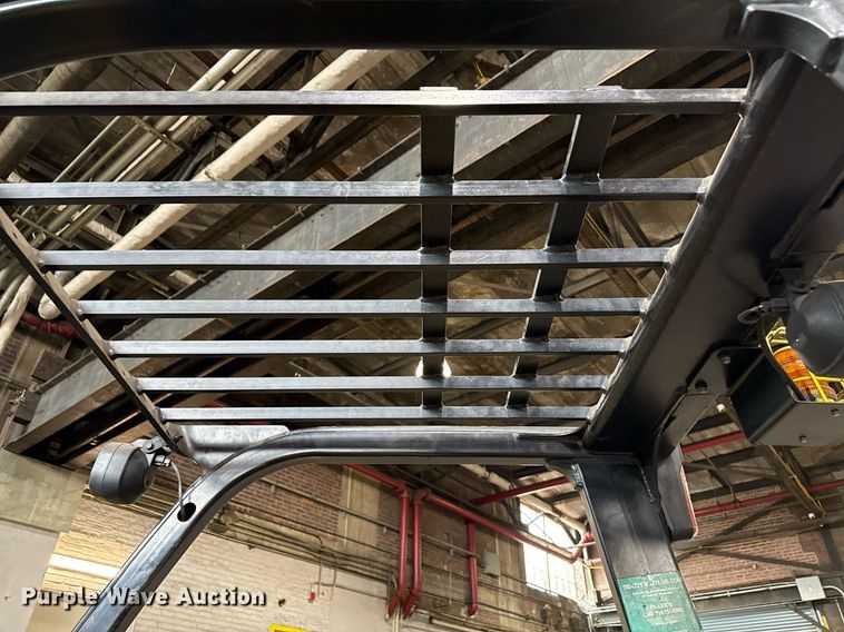 image for item MZ9393 2018 Yale GLP040 forklift