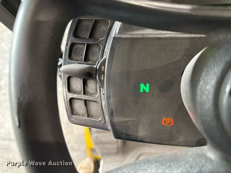 image for item MZ9393 2018 Yale GLP040 forklift