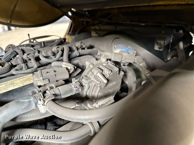 image for item MZ9393 2018 Yale GLP040 forklift