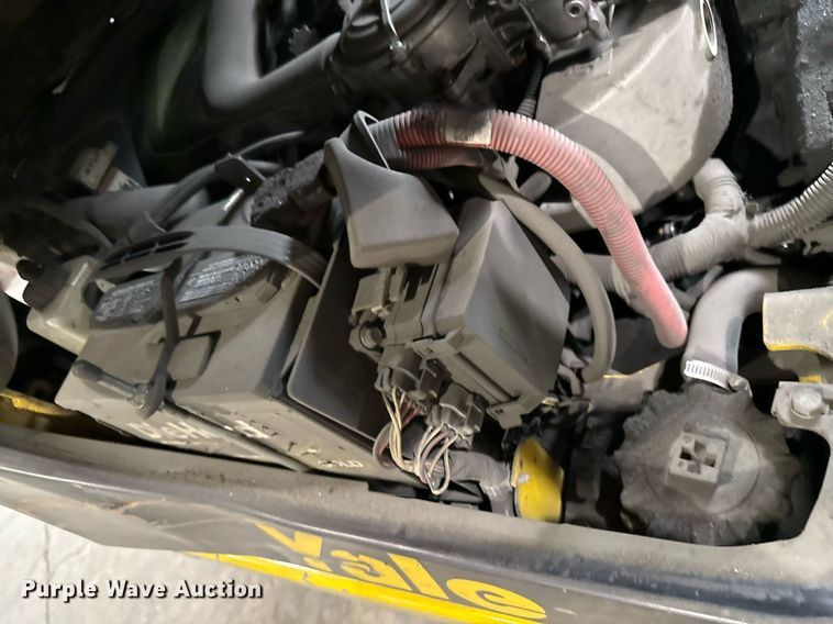 image for item MZ9393 2018 Yale GLP040 forklift