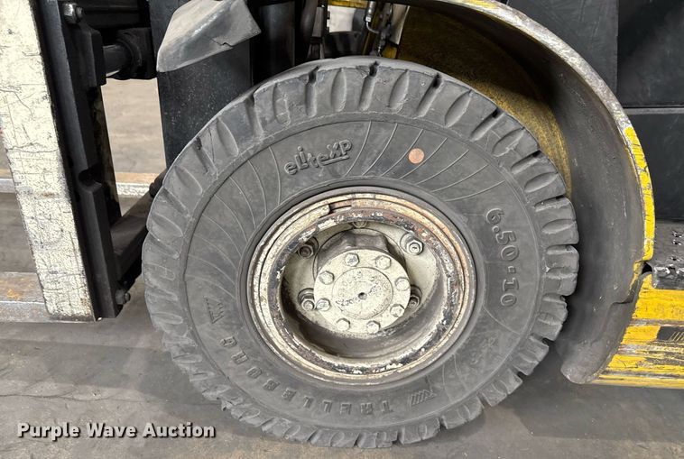 image for item MZ9393 2018 Yale GLP040 forklift