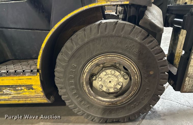 image for item MZ9393 2018 Yale GLP040 forklift