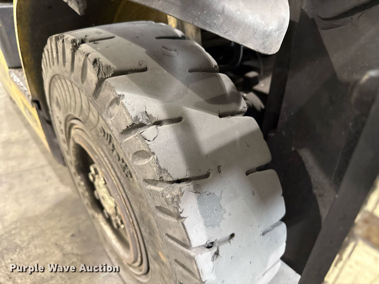 image for item MZ9393 2018 Yale GLP040 forklift