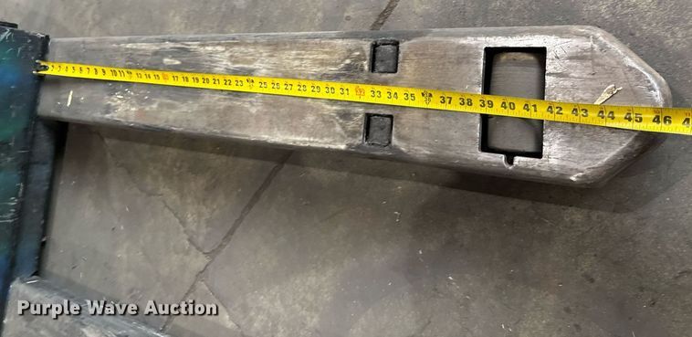image for item MZ9394 2017 Yale MPB045 pallet jack