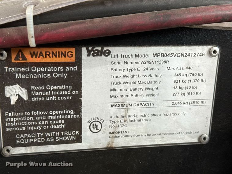 image for item MZ9394 2017 Yale MPB045 pallet jack