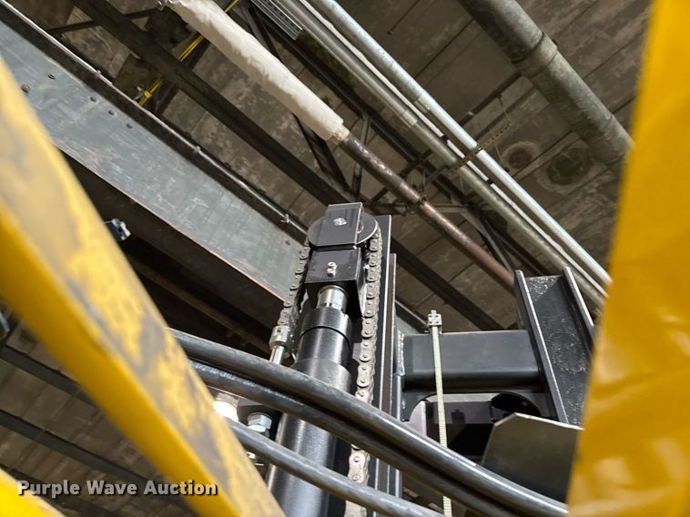 image for item MZ9395 2017 Yale NTA030SB turret truck