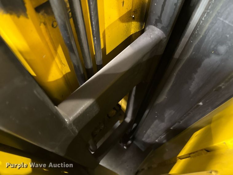 image for item MZ9395 2017 Yale NTA030SB turret truck