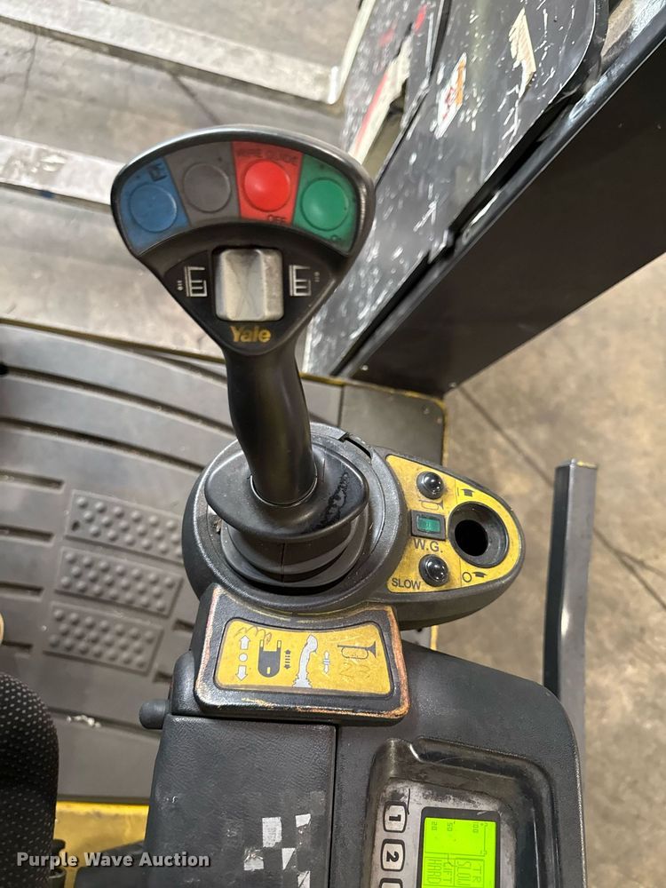 image for item MZ9395 2017 Yale NTA030SB turret truck