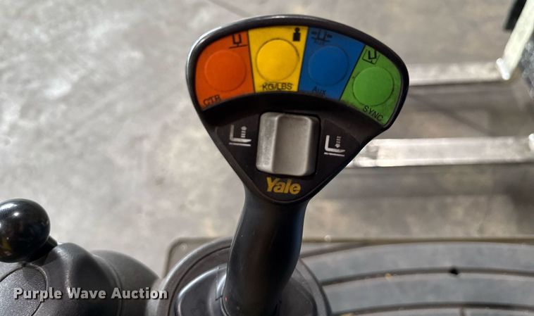 image for item MZ9395 2017 Yale NTA030SB turret truck