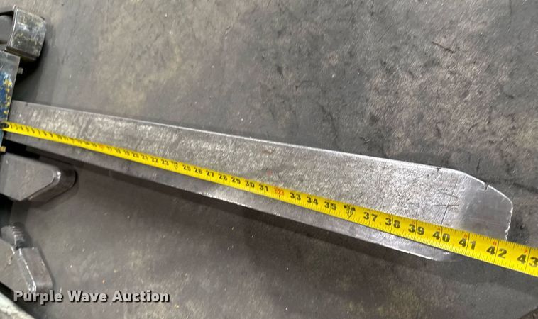 image for item MZ9396 2017 Yale OS030 order picker