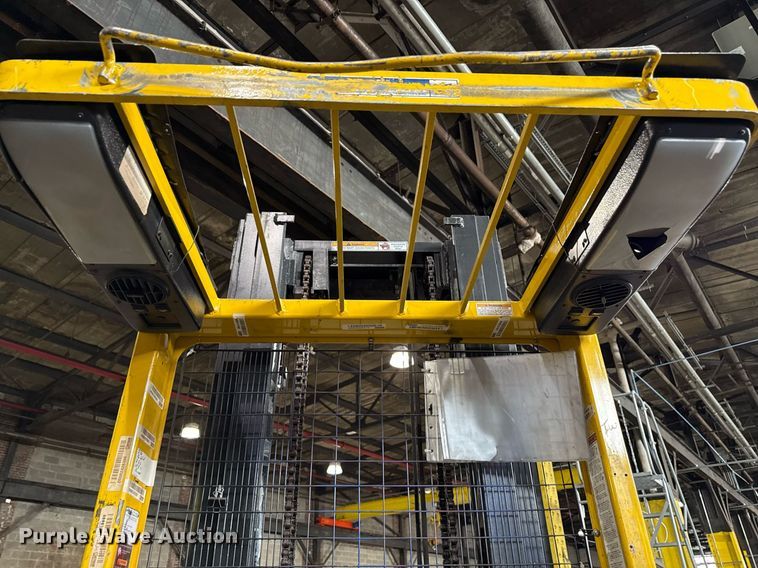 image for item MZ9396 2017 Yale OS030 order picker