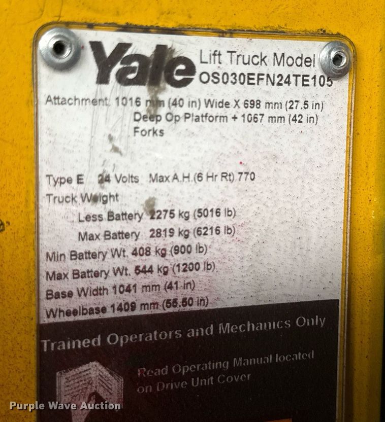 image for item MZ9396 2017 Yale OS030 order picker