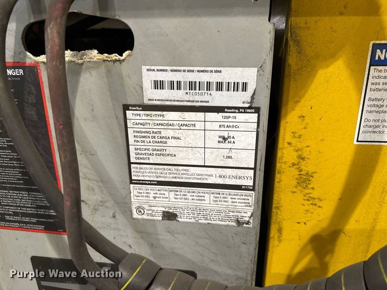 image for item MZ9397 2019 Yale OS030 order picker