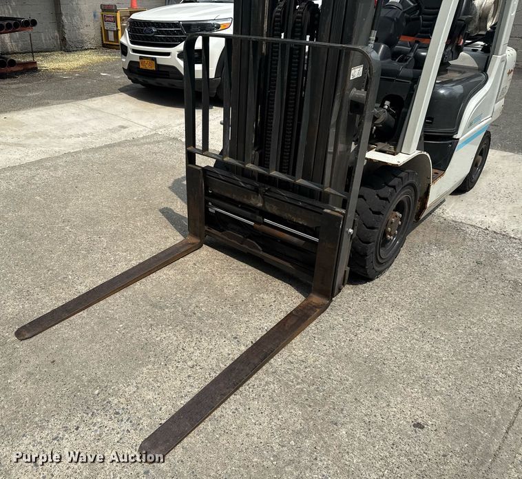 image for item MZ9398 2017 UniCarriers PF50 forklift