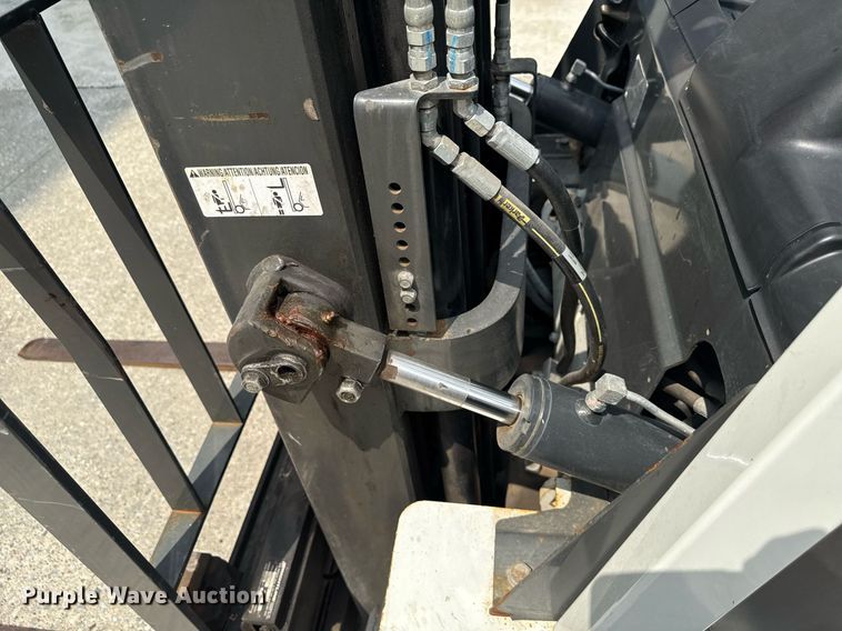 image for item MZ9398 2017 UniCarriers PF50 forklift