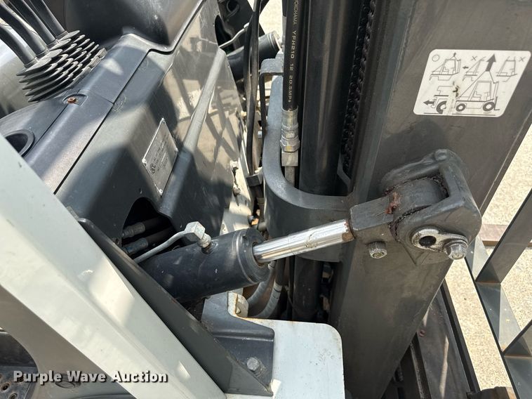 image for item MZ9398 2017 UniCarriers PF50 forklift