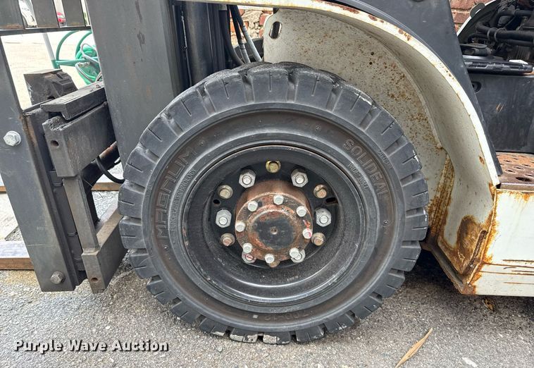 image for item MZ9398 2017 UniCarriers PF50 forklift