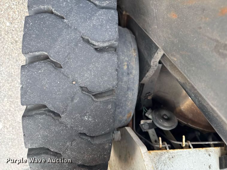 image for item MZ9398 2017 UniCarriers PF50 forklift