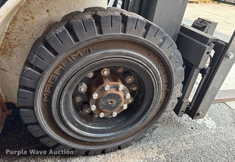 image for item MZ9398 2017 UniCarriers PF50 forklift