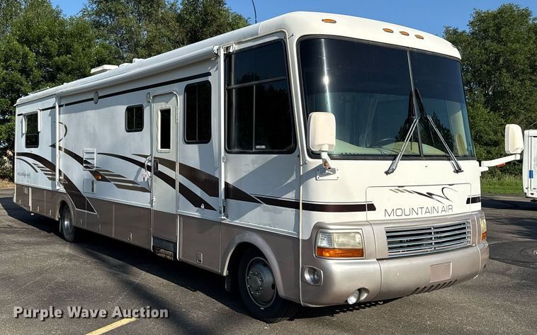image for item OJ9927 2000 Newmar Mountain Aire RV