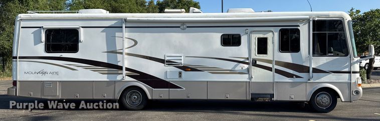 image for item OJ9927 2000 Newmar Mountain Aire RV