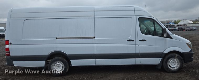 image for item YA0446 2016 Freightliner Sprinter 2500 van