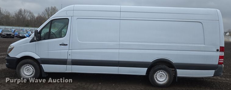 image for item YA0446 2016 Freightliner Sprinter 2500 van