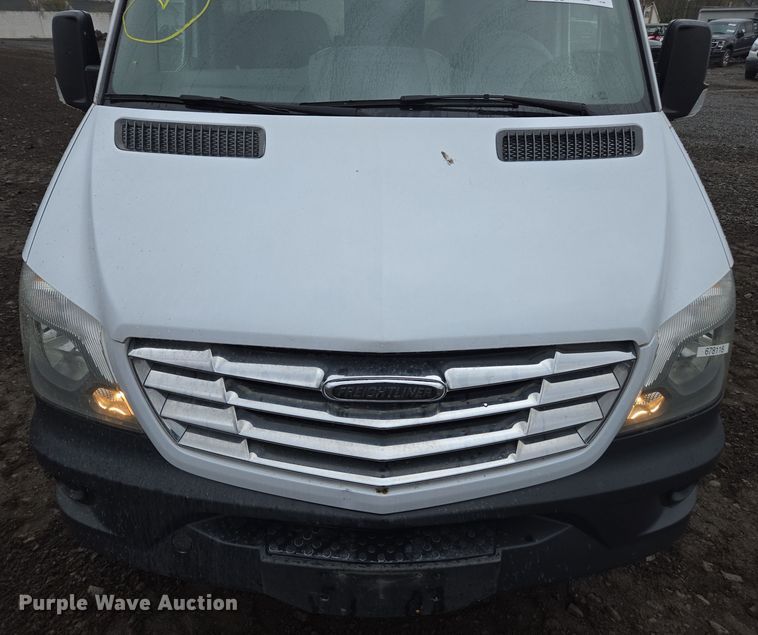 image for item YA0446 2016 Freightliner Sprinter 2500 van