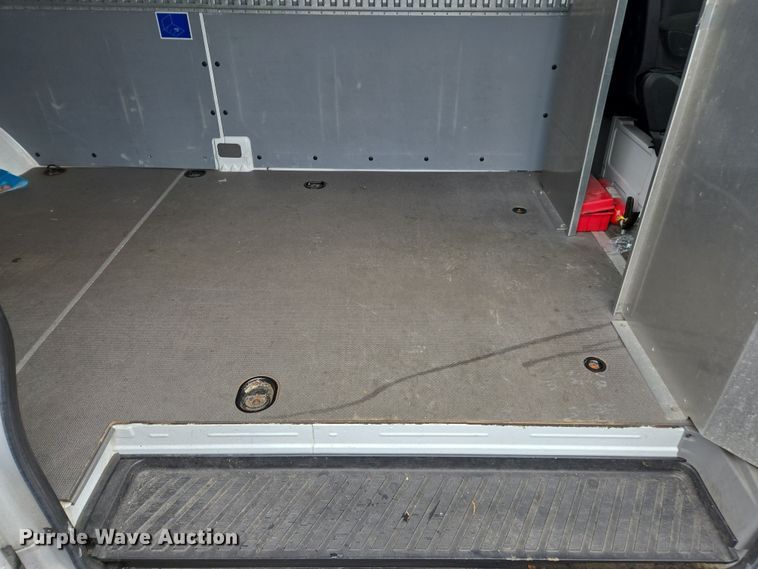 image for item YA0446 2016 Freightliner Sprinter 2500 van