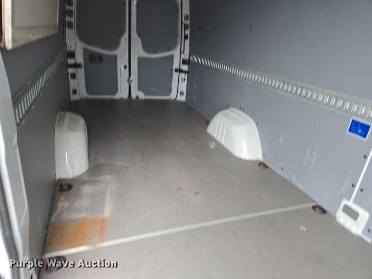 image for item YA0446 2016 Freightliner Sprinter 2500 van