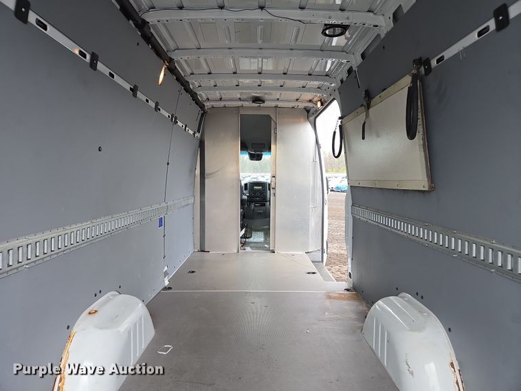 image for item YA0446 2016 Freightliner Sprinter 2500 van