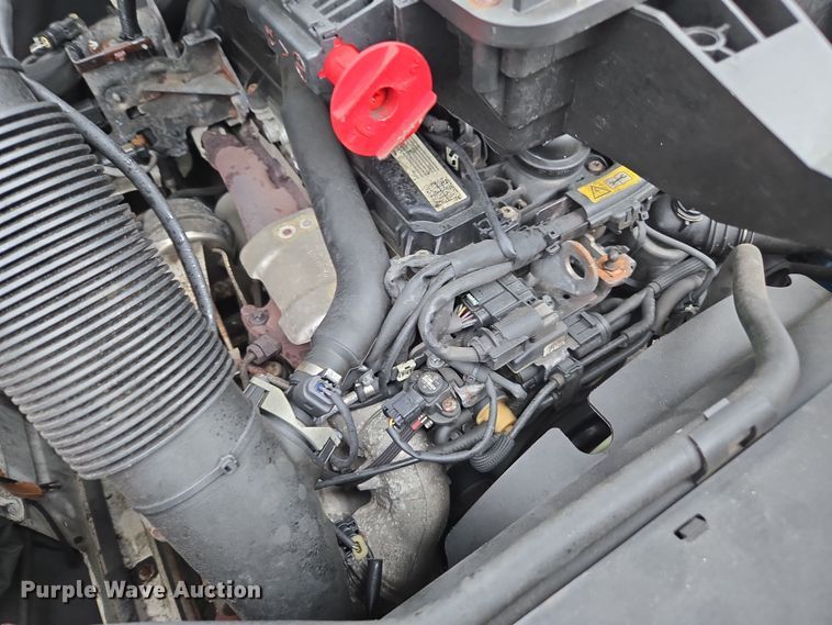 image for item YA0446 2016 Freightliner Sprinter 2500 van