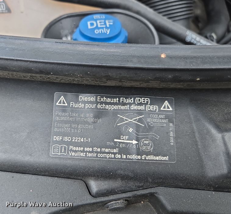 image for item YA0446 2016 Freightliner Sprinter 2500 van