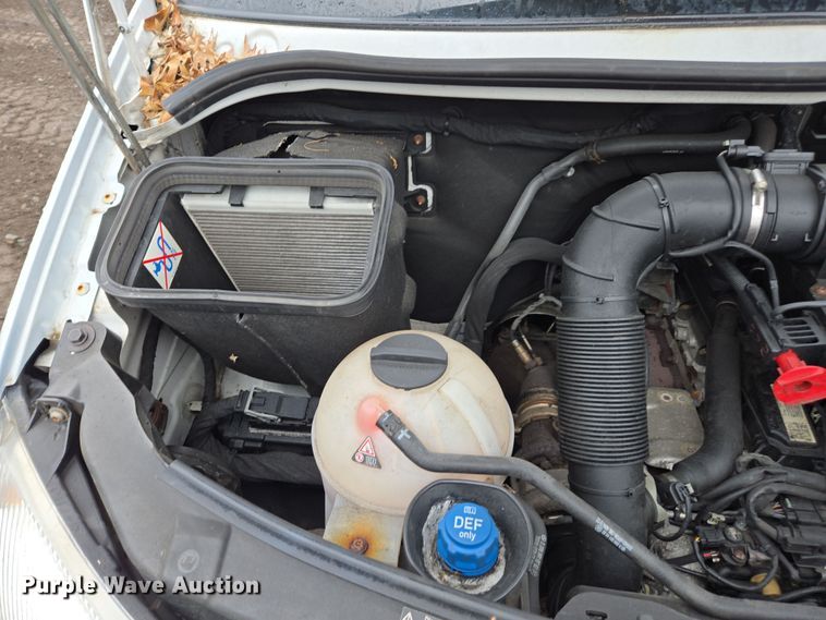 image for item YA0446 2016 Freightliner Sprinter 2500 van