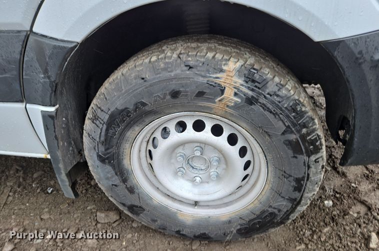 image for item YA0446 2016 Freightliner Sprinter 2500 van