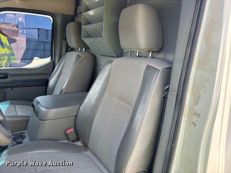 image for item YA0672 2018 Nissan NV2500 van