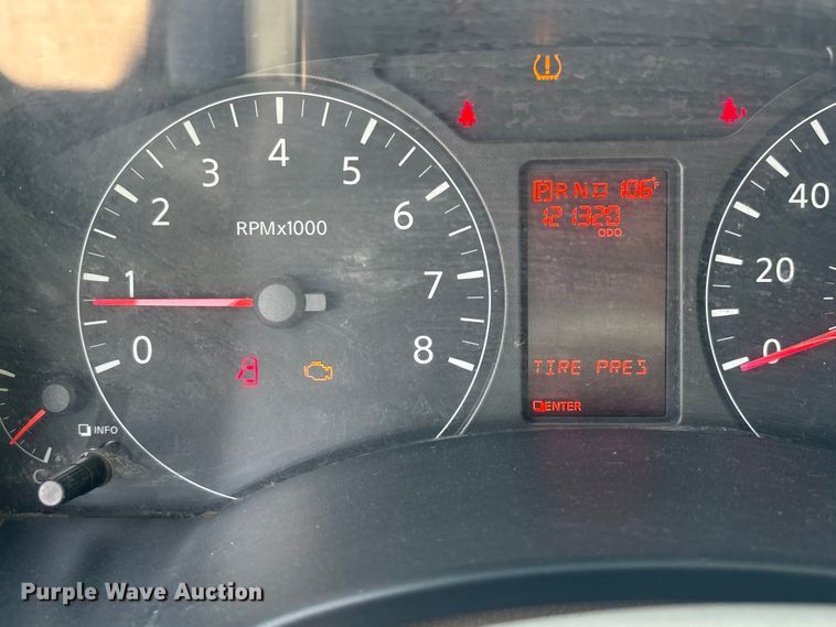 image for item YA0672 2018 Nissan NV2500 van