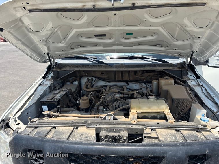 image for item YA0672 2018 Nissan NV2500 van