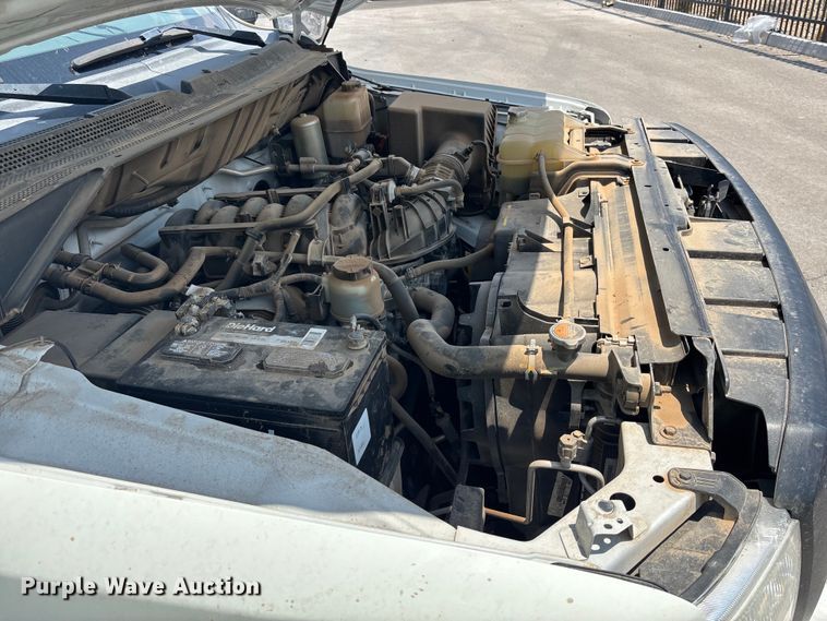 image for item YA0672 2018 Nissan NV2500 van