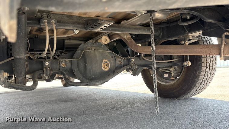 image for item YA0672 2018 Nissan NV2500 van