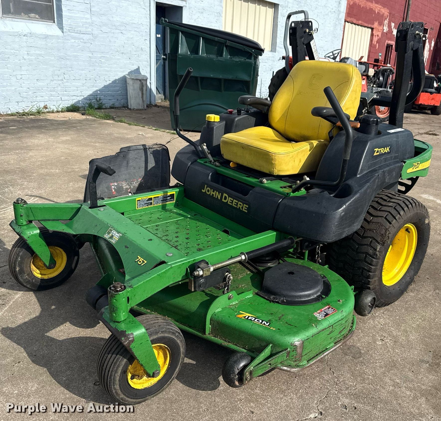 td John Deere 757 ZTR lawn mower in Haskell, OK | Item EG8141