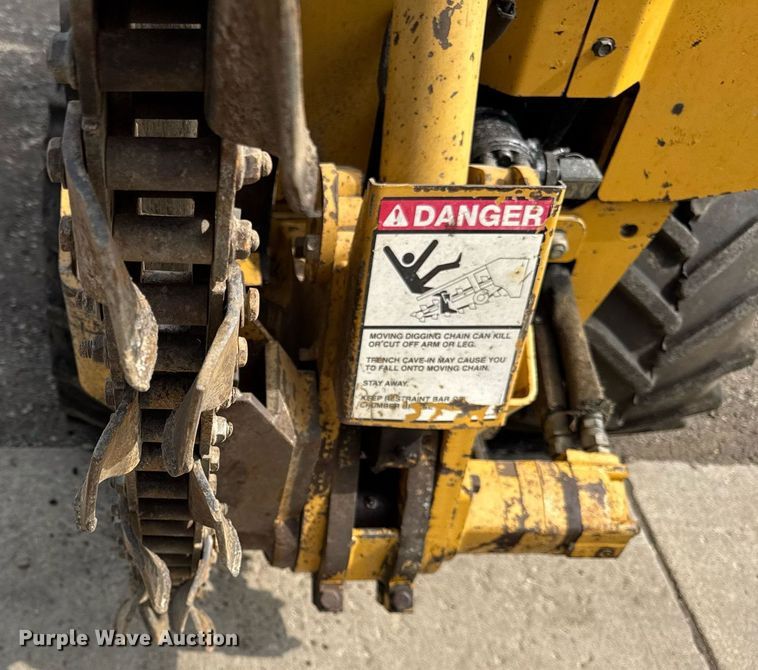 image for item DI9059 2003 Vermeer LM42 trencher