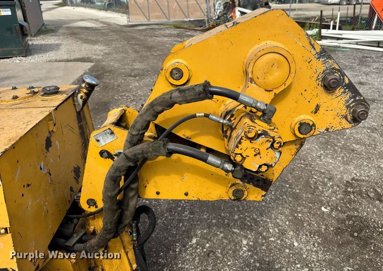 image for item DI9059 2003 Vermeer LM42 trencher