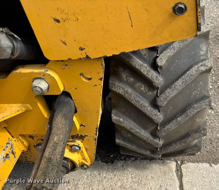 image for item DI9059 2003 Vermeer LM42 trencher