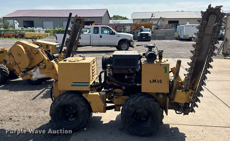 image for item DI9061 2000 Vermeer LM42 trencher